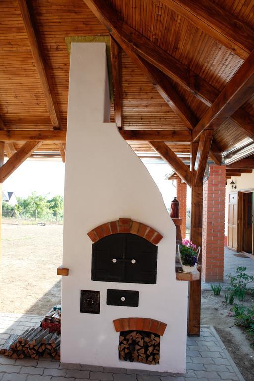 Katica Vendeghaz Hotel Tarcal Bagian luar foto