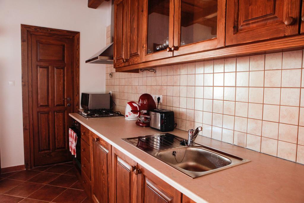 Katica Vendeghaz Hotel Tarcal Bagian luar foto